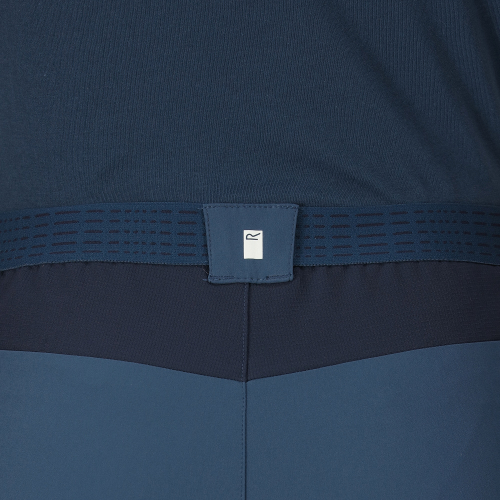 detail Šortky Regatta Mountain Shorts II